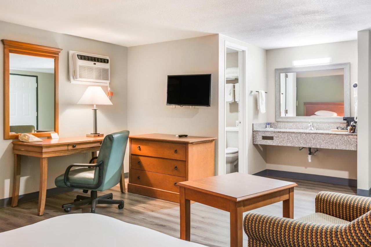 Americas Best Value Inn - Лебанон Экстерьер фото